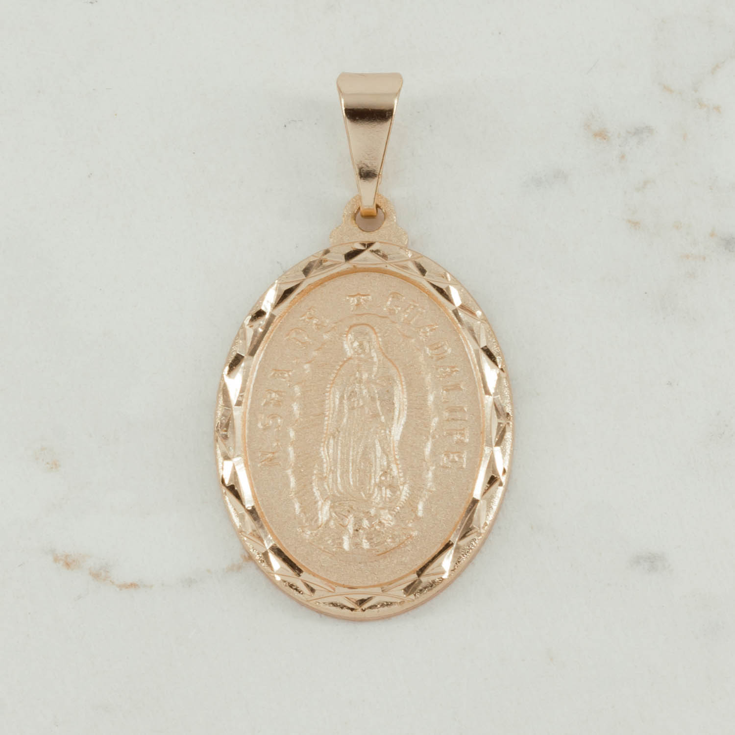 DIJE VIRGEN GUADALUPE  OVALO